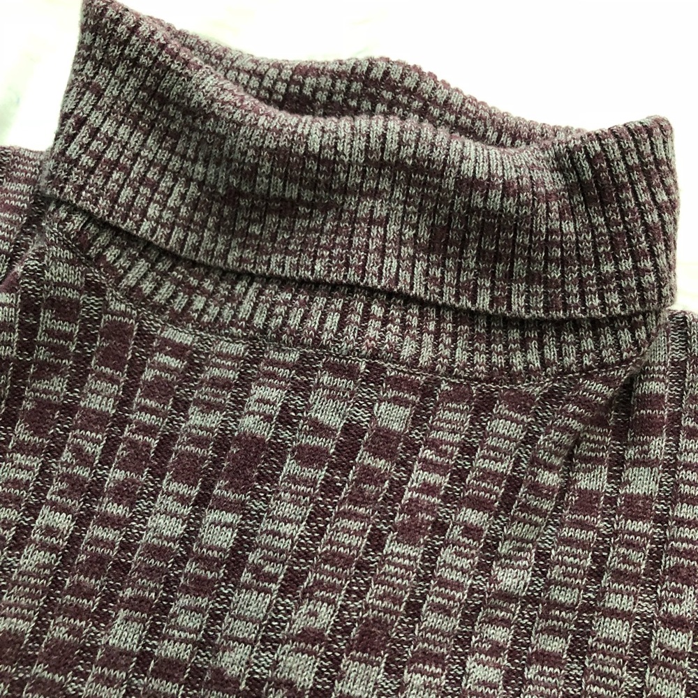 Aeropostal turtle neck sweater - Picture 3 of 4